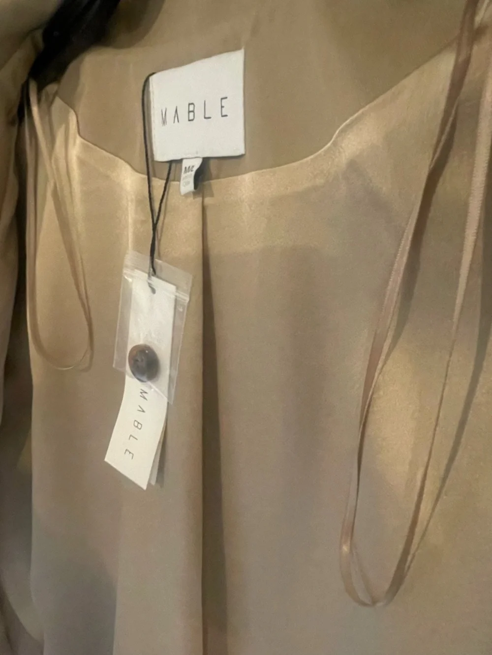 Scallop Detailed Balloon Sleeve Trench Coat / Rain Coat, Khaki Sz: S/M